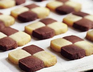 Two-tone cookies