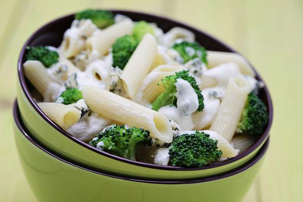 Broccoli and blue cheese penne