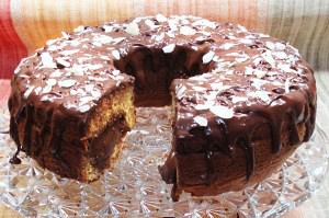 Cake with chocolate mousse filling